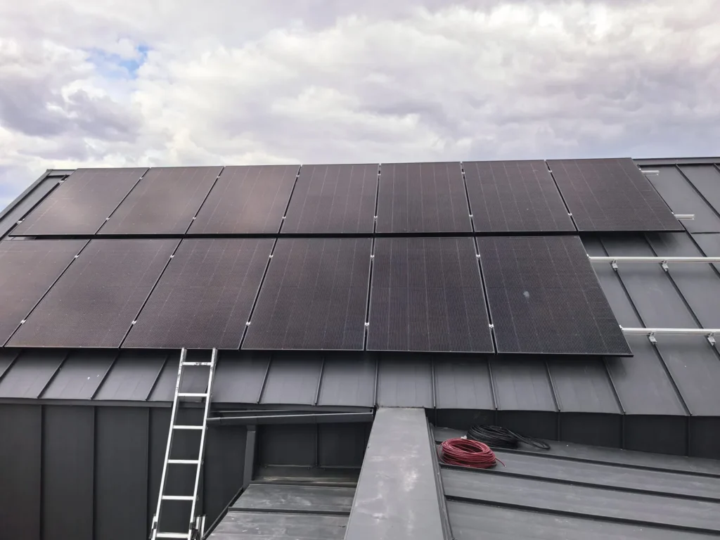 Preț panouri fotovoltaice Alba Iulia – sistem montat de SUN BIT
