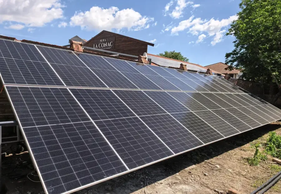 Panouri fotovoltaice Alba Iulia, Județul Alba – Panouri fotovoltaice Alba Iulia 30 kW – sistem trifazic montat la sol