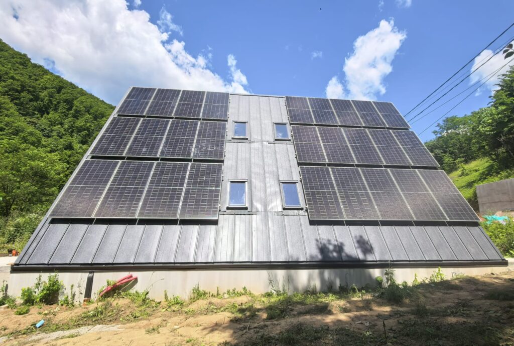 Panouri fotovoltaice Râmeți Alba – sistem 15 kWp cu stocare 32 kWh